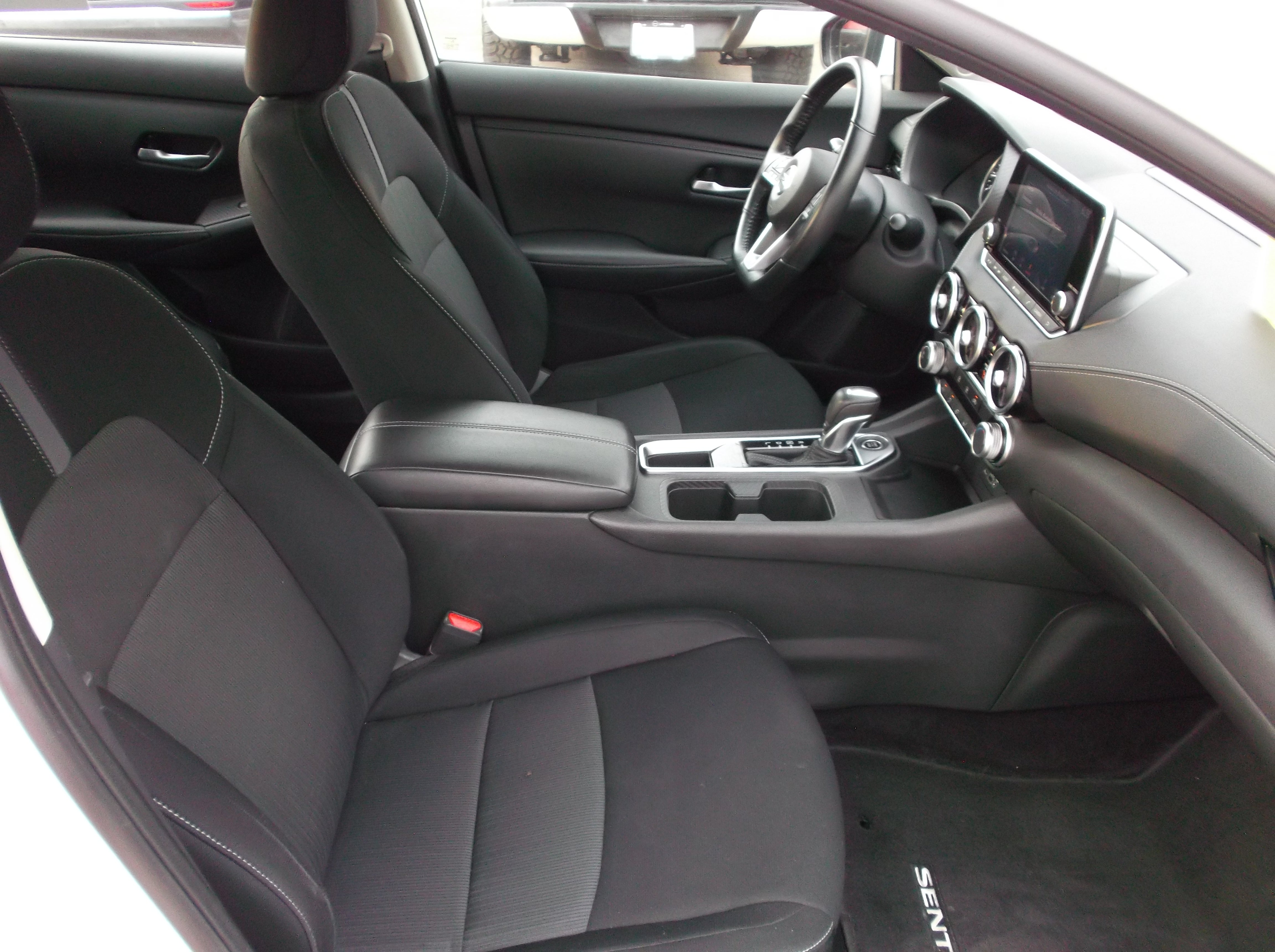 2021 Nissan SENTRA 4 PTS ADVANCE AAC F NIEBLA RA-16CVT