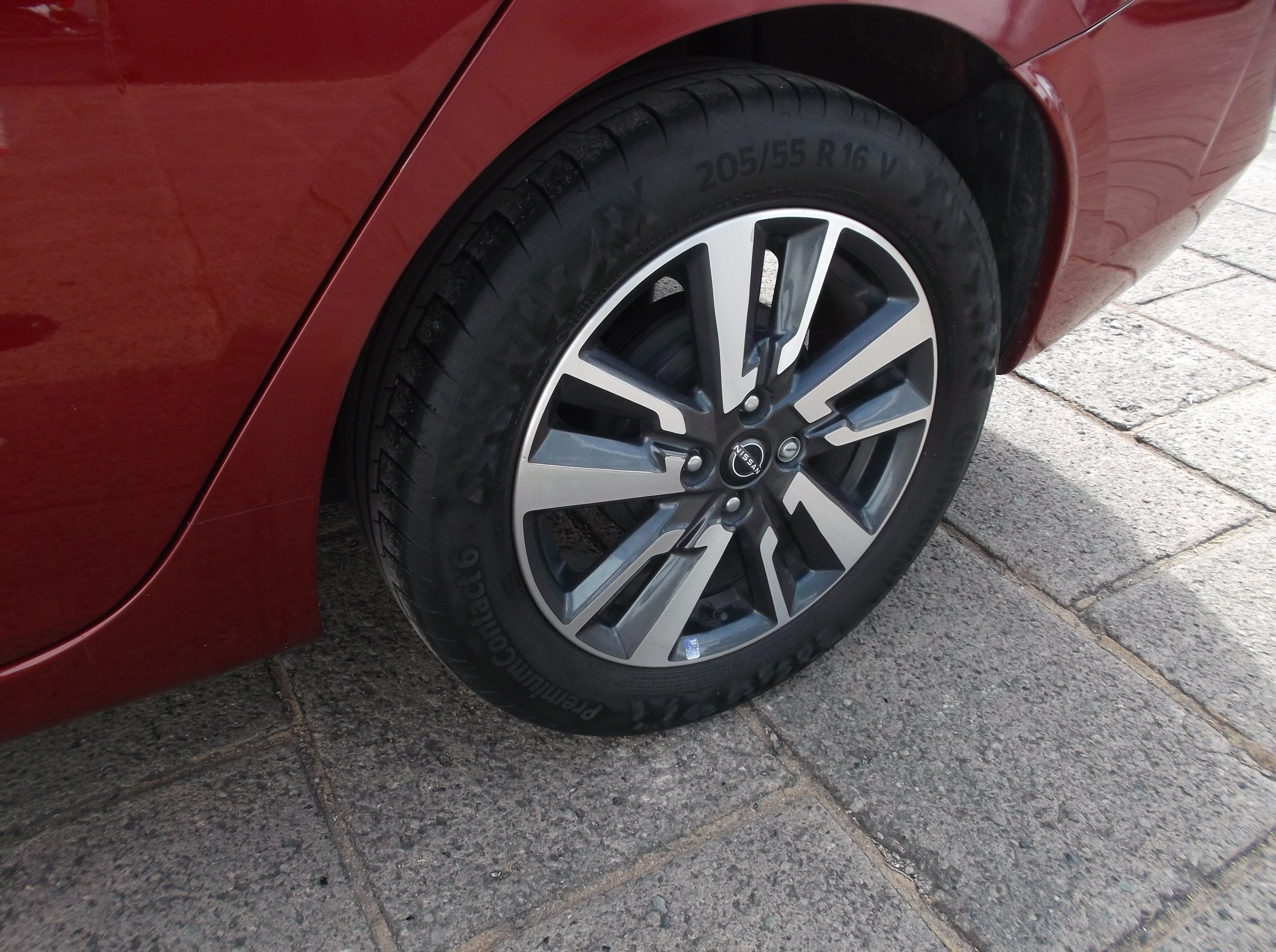 2023 Nissan VERSA 4P ADVANCE L41.6 MAN