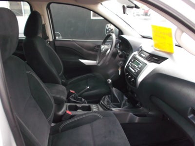 2019 Nissan NP300 4 PTS PICK-UP DOBLE CABINA SE TM6 AAC VE