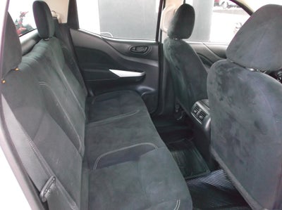 2019 Nissan NP300 4 PTS PICK-UP DOBLE CABINA SE TM6 AAC VE